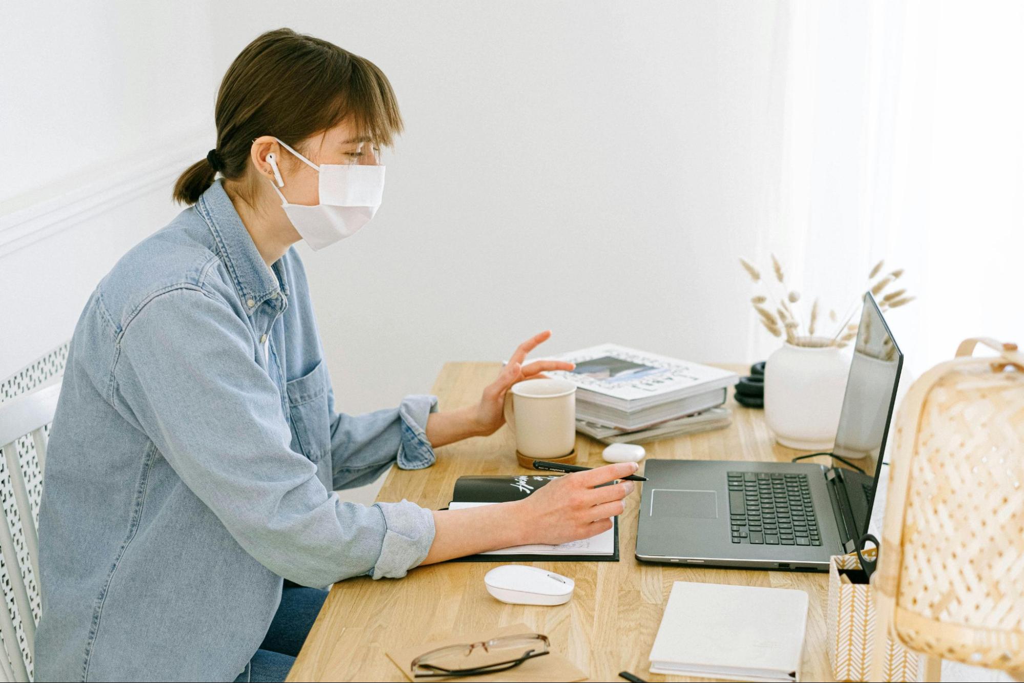 Women with long covid on video call